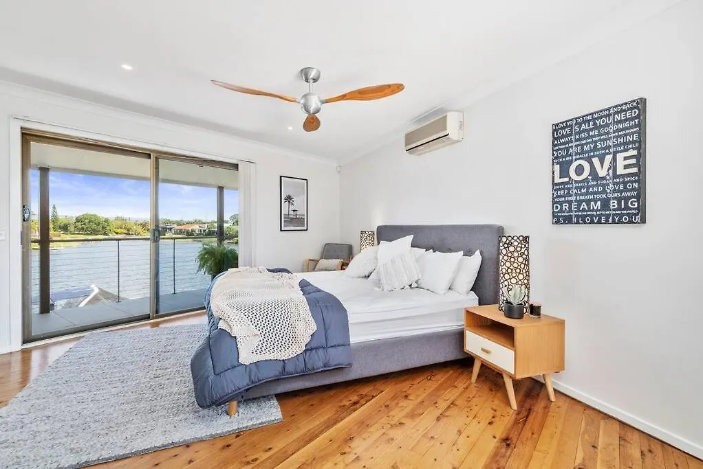 Elite Holiday Homes Coobowie Waters Gold Coast 0*,
