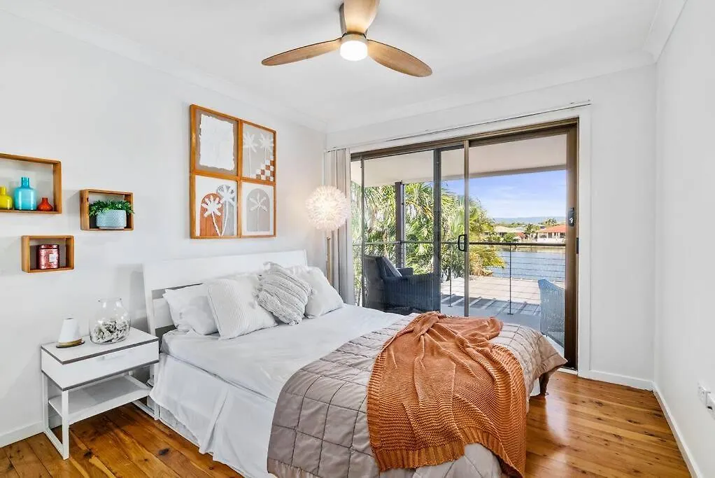Elite Holiday Homes Coobowie Waters Gold Coast