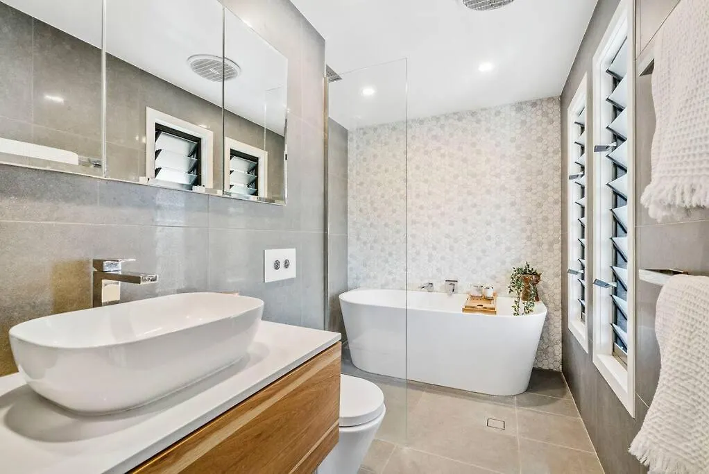 Elite Holiday Homes Coobowie Waters Gold Coast 0*,