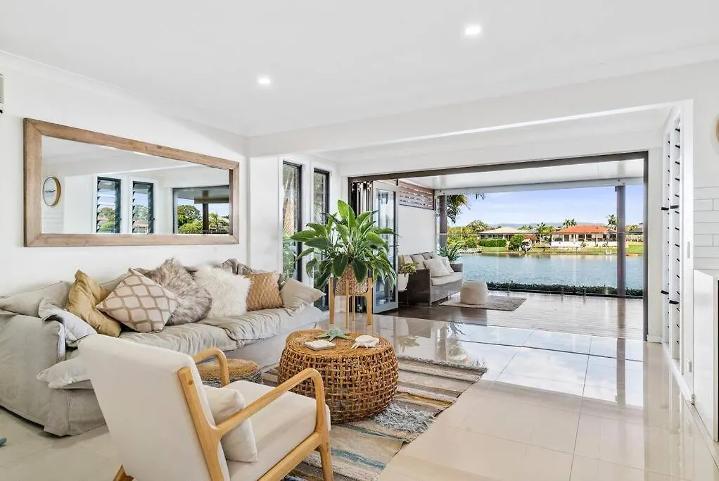 Elite Holiday Homes Coobowie Waters Gold Coast